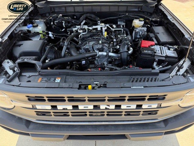 2025 Ford Bronco 4-Door Base - Photo 34