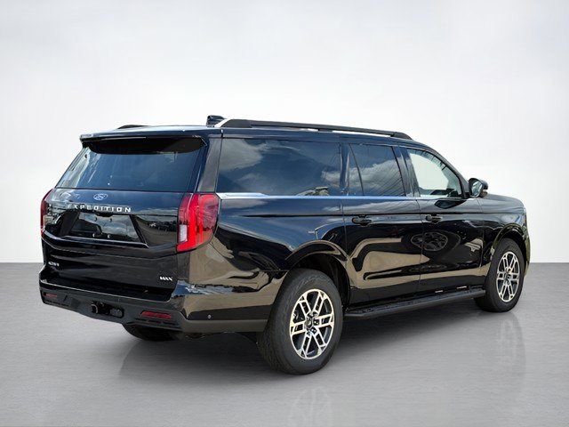2025 Ford Expedition MAX photo 3