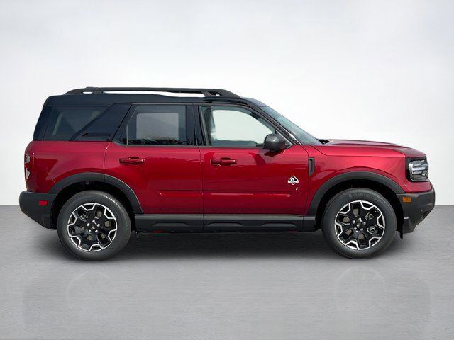 2025 Ford Bronco Sport Outer Banks photo 2