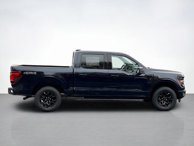 2025 Ford F-150 XLT photo 2