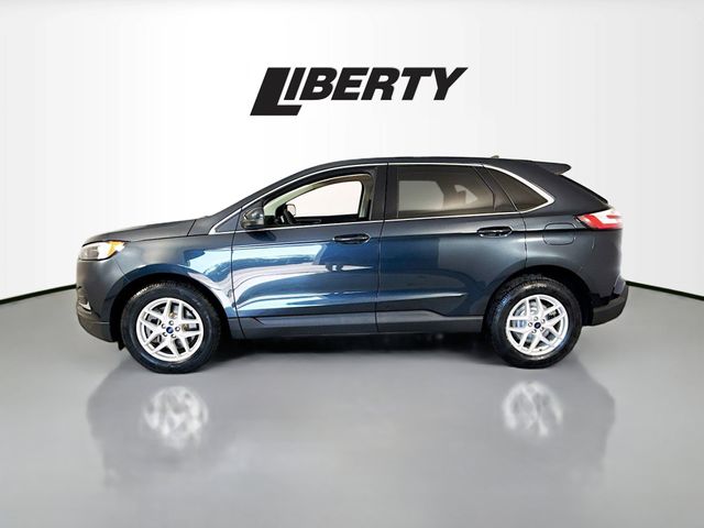 2022 Ford Edge SEL photo 4