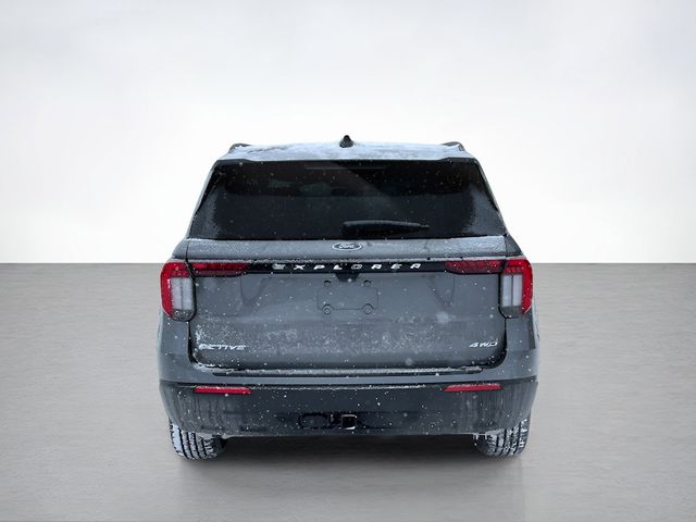 2025 Ford Explorer photo 4