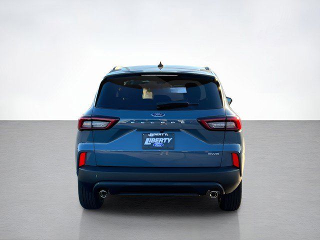 2026 Ford Escape ST-Line photo 4