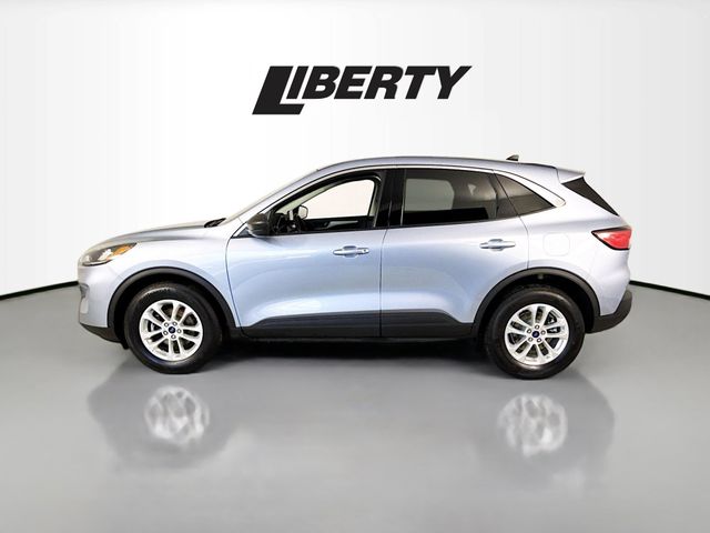 2022 Ford Escape SE photo 2