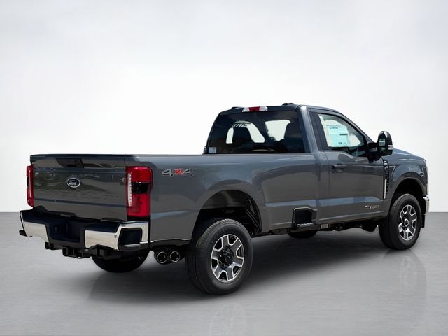 2025 Ford F-350 photo 3