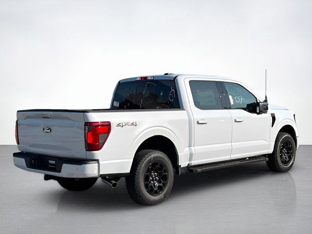 2025 Ford F-150 XLT photo 2