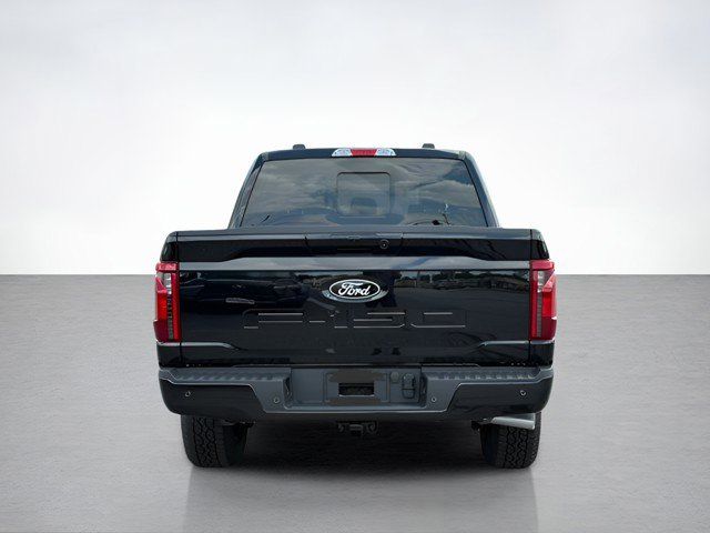 2025 Ford F-150 XLT photo 4