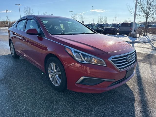 2017 Hyundai Sonata Base's photo