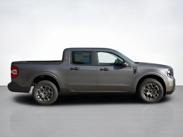 2025 Ford Maverick XLT photo 2