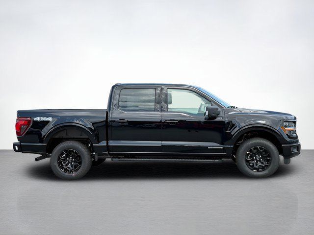 2025 Ford F-150 XLT photo 2