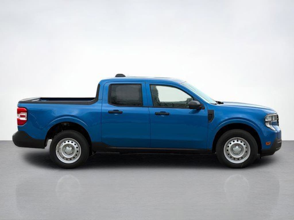 New 2025 Ford Maverick XL Truck