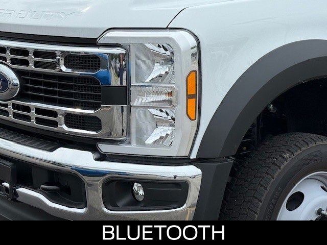 2025 Ford F-550 Super Duty Chassis Cab XL - Photo 10