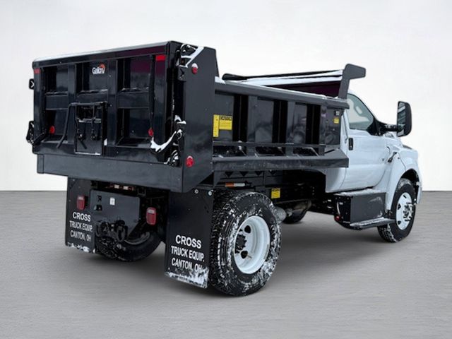 2024 Ford F-650 photo 3
