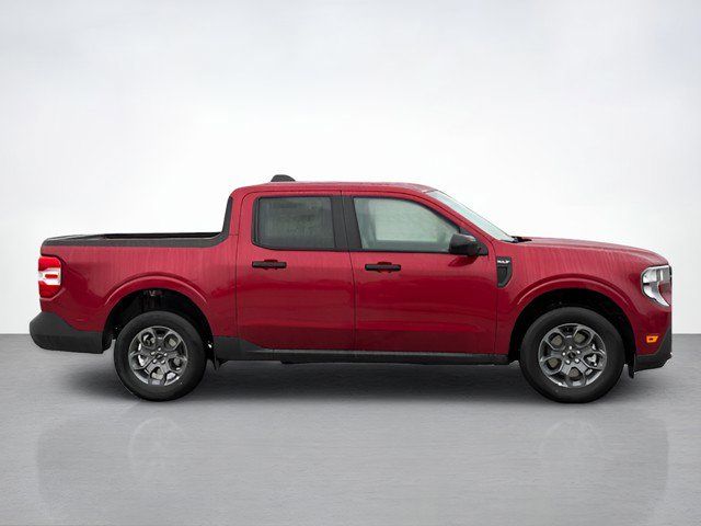 2025 Ford Maverick XLT photo 2