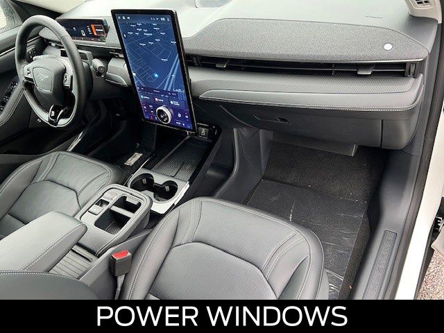 2025 Ford Mustang Mach-E Premium - Photo 17