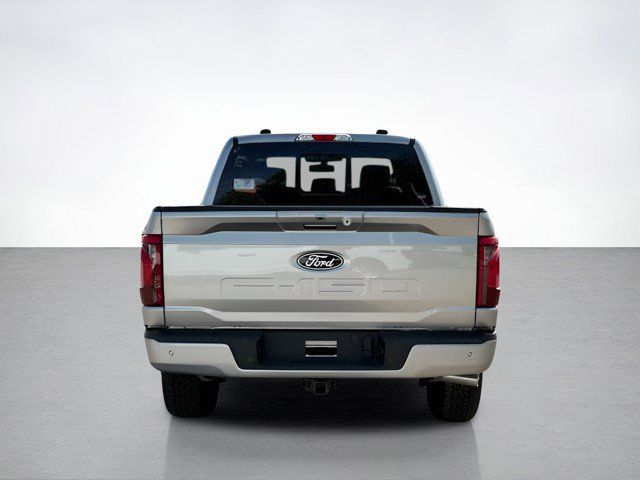 2025 Ford F-150 XLT photo 4