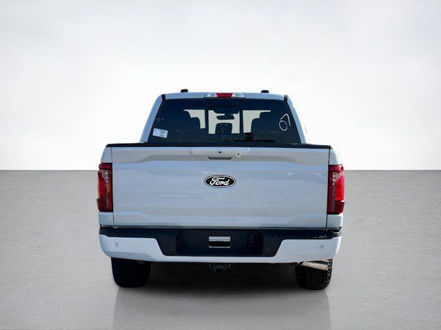 2025 Ford F-150 XLT photo 3