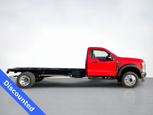 2024 Ford F-550 photo 2