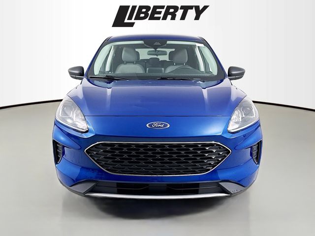 2022 Ford Escape SE photo 2