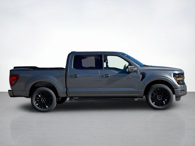 2025 Ford F-150 XLT photo 2