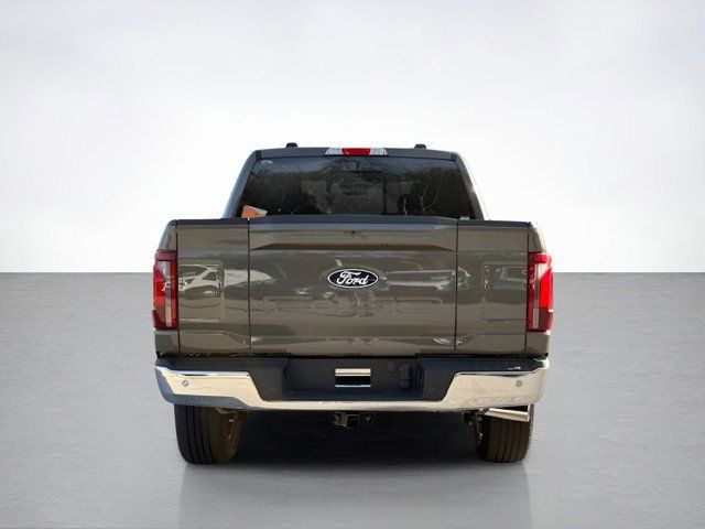 2025 Ford F-150 Lariat photo 4