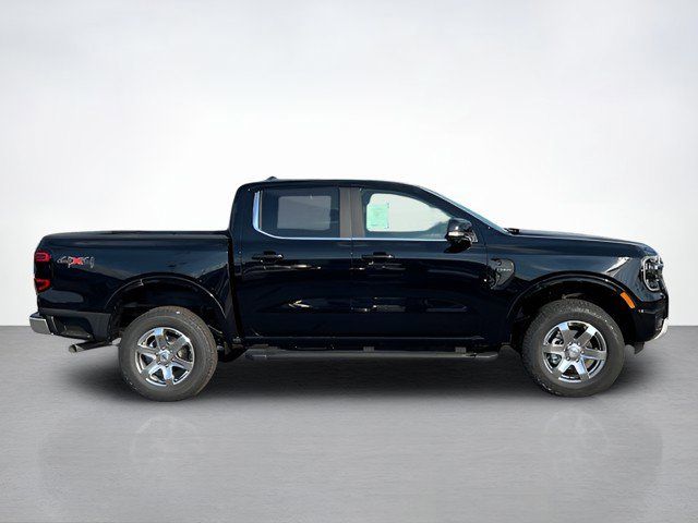2025 Ford Ranger Lariat photo 2