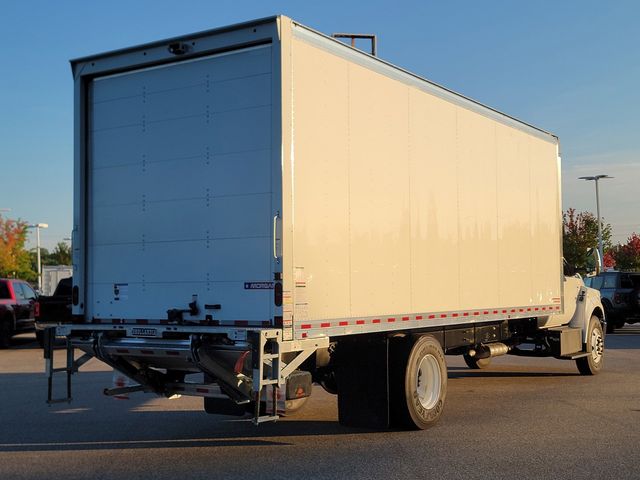 2025 Ford F-650 photo 3