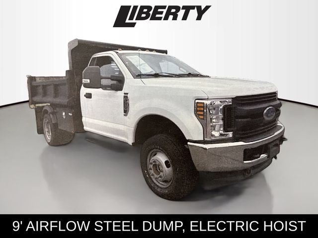2019 Ford F-350 Super Duty Chassis Cab XL's photo