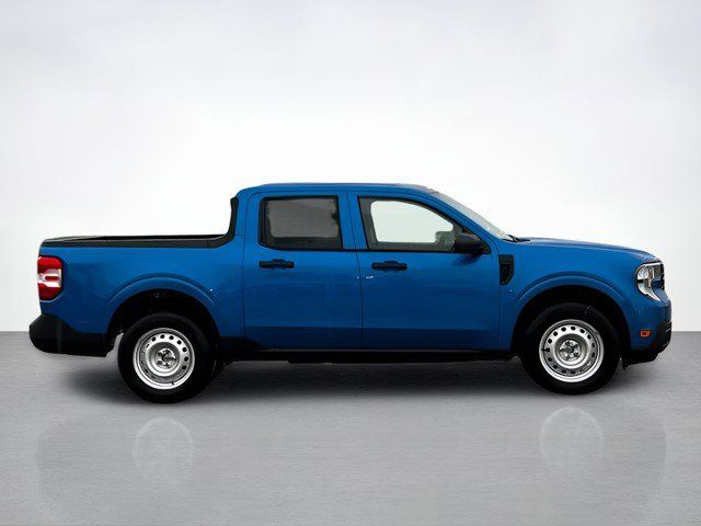 2025 Ford Maverick XL photo 2