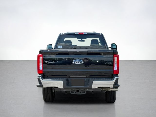 2025 Ford F-250 photo 4