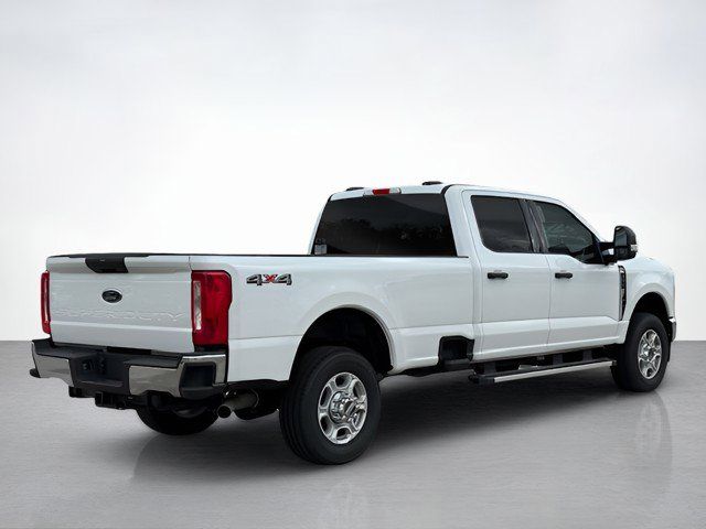 2026 Ford F-350 photo 3
