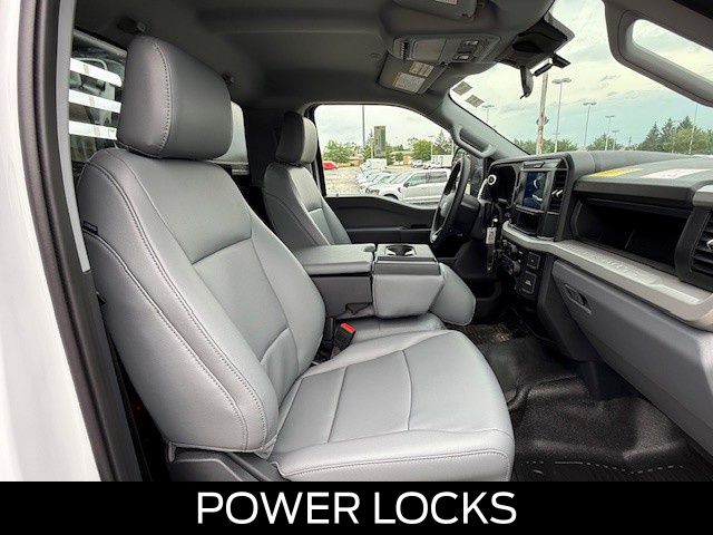 2025 Ford F-550 Super Duty Chassis Cab XL - Photo 16