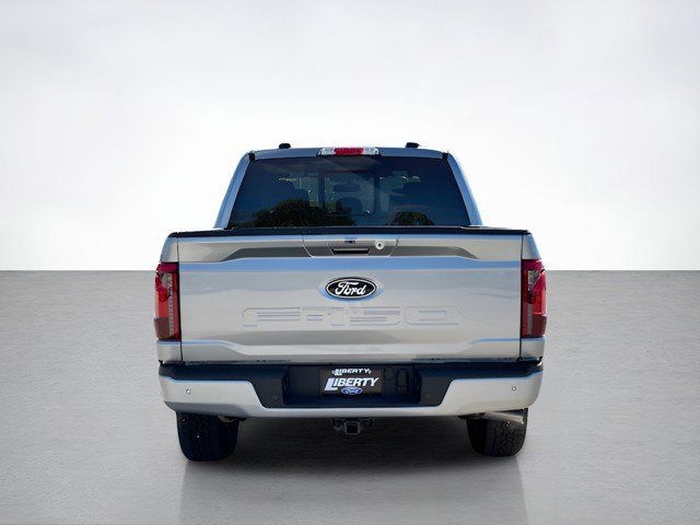 2025 Ford F-150 XLT photo 4