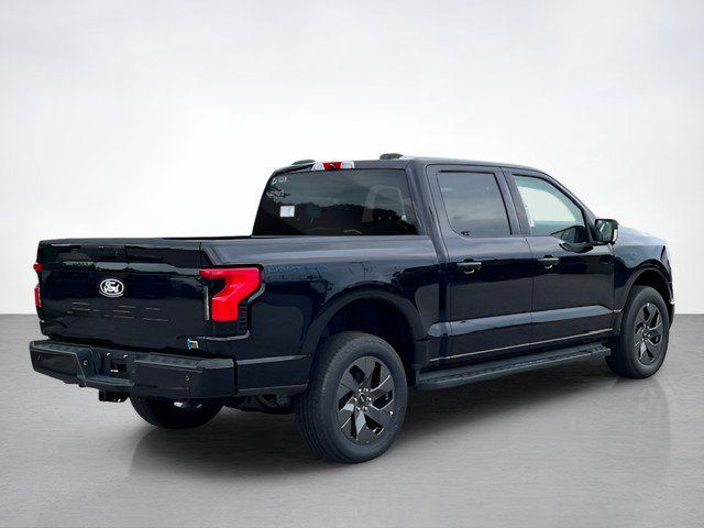 2025 Ford F-150 Lightning photo 3