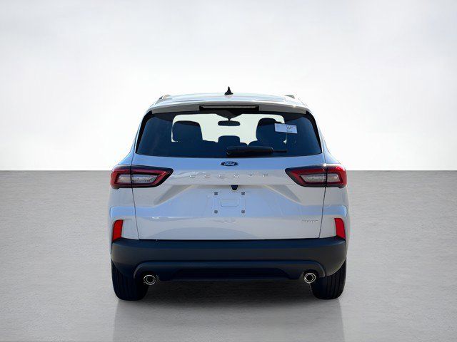 2026 Ford Escape ST-Line photo 3