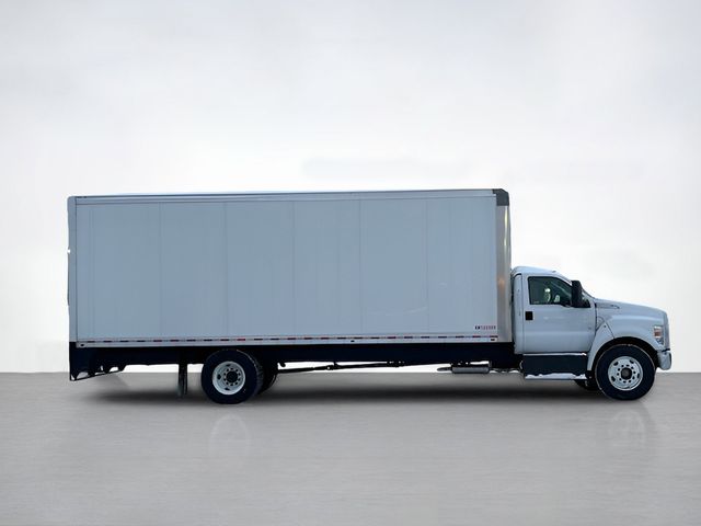 2025 Ford F-650 photo 2
