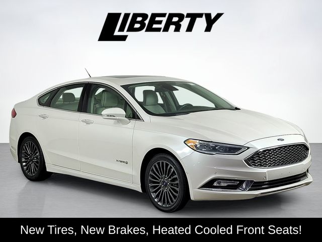 2018 Ford Fusion Platinum's photo