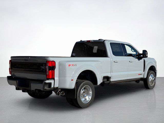 2026 Ford F-450 photo 3