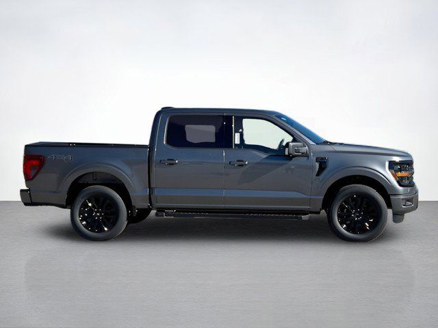2025 Ford F-150 XLT photo 2
