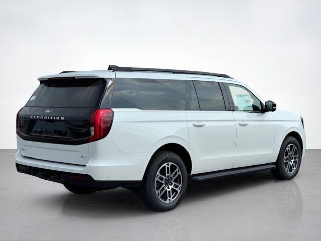 2025 Ford Expedition MAX photo 2