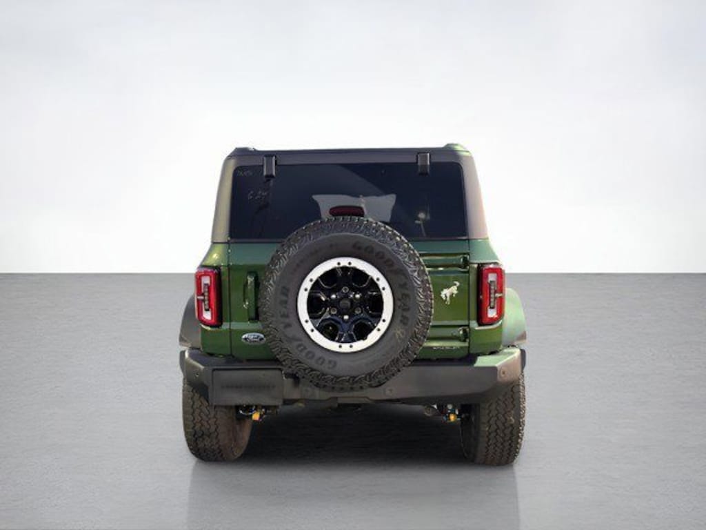 New 2025 Ford Bronco Outer Banks SUV