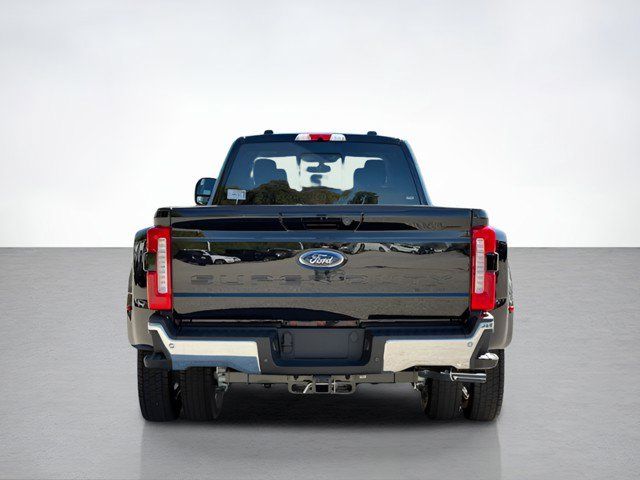 2026 Ford F-450 photo 4