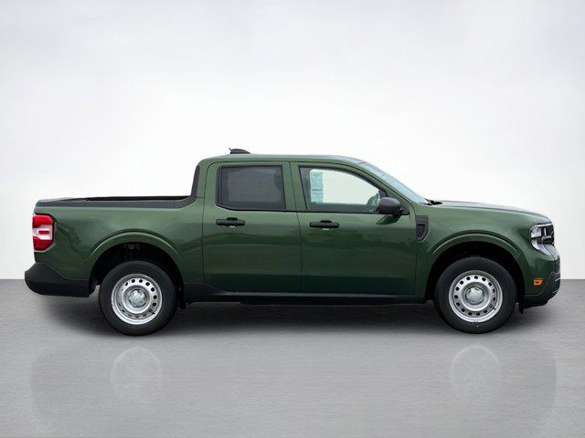 2025 Ford Maverick XL photo 2