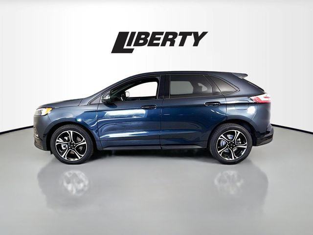 2022 Ford Edge ST photo 2
