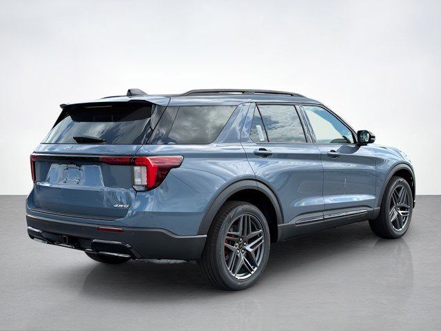 2025 Ford Explorer ST-Line photo 2