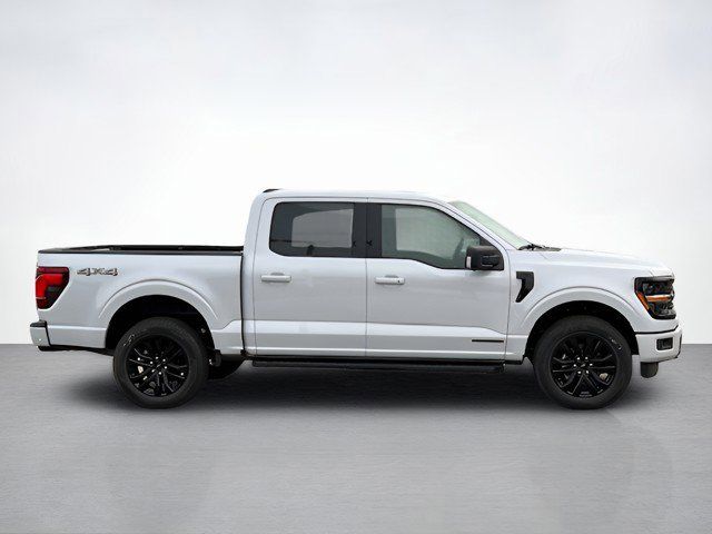 2025 Ford F-150 XLT photo 2