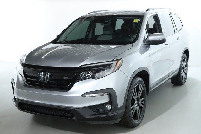 Used 2021 Honda Pilot SE with VIN 5FNYF6H29MB017185 for sale in Brunswick, OH