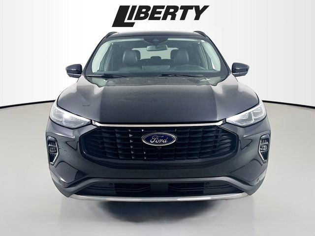 2023 Ford Escape Platinum photo 2