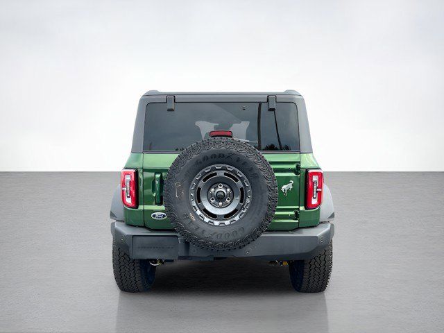 2025 Ford Bronco Outer Banks photo 4