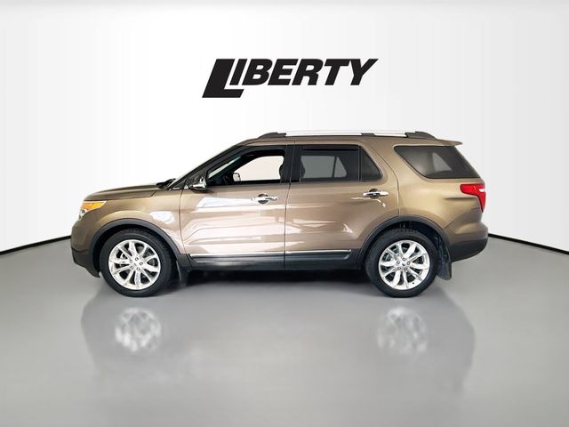 2015 Ford Explorer XLT photo 4